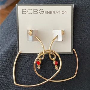 NWT BCBGeneration hoop heart earrings